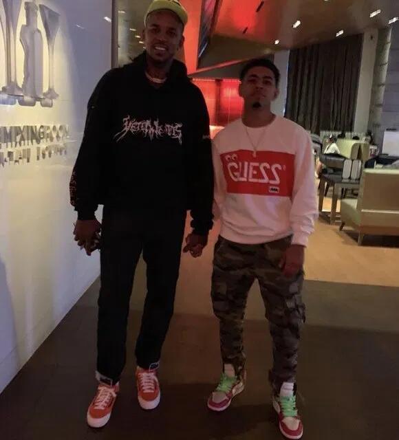 格生存射击 格生存射击