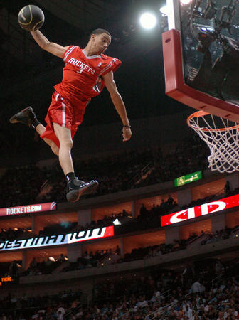 出充分伸展 出充分伸展